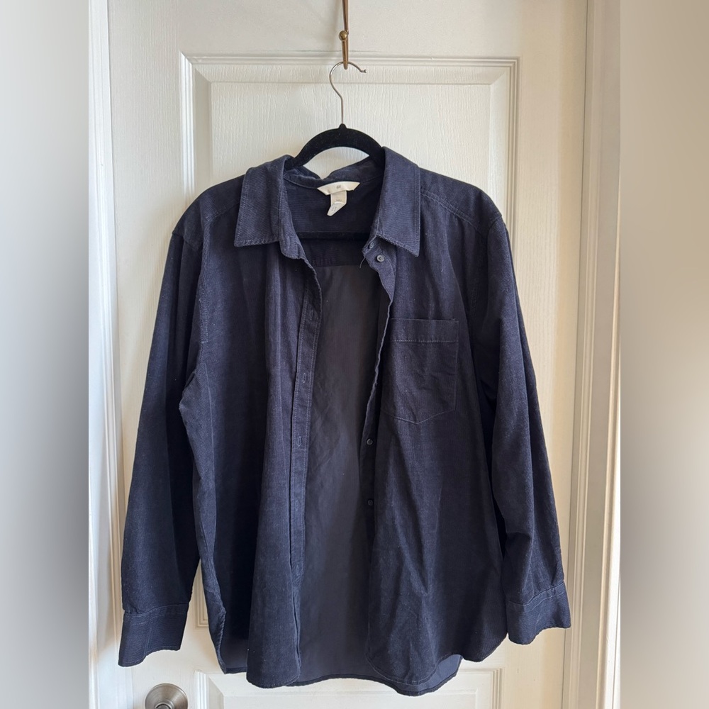 H&M navy corduroy button up overshirt L